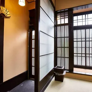  別荘 大宮猪熊南一軒家 日本